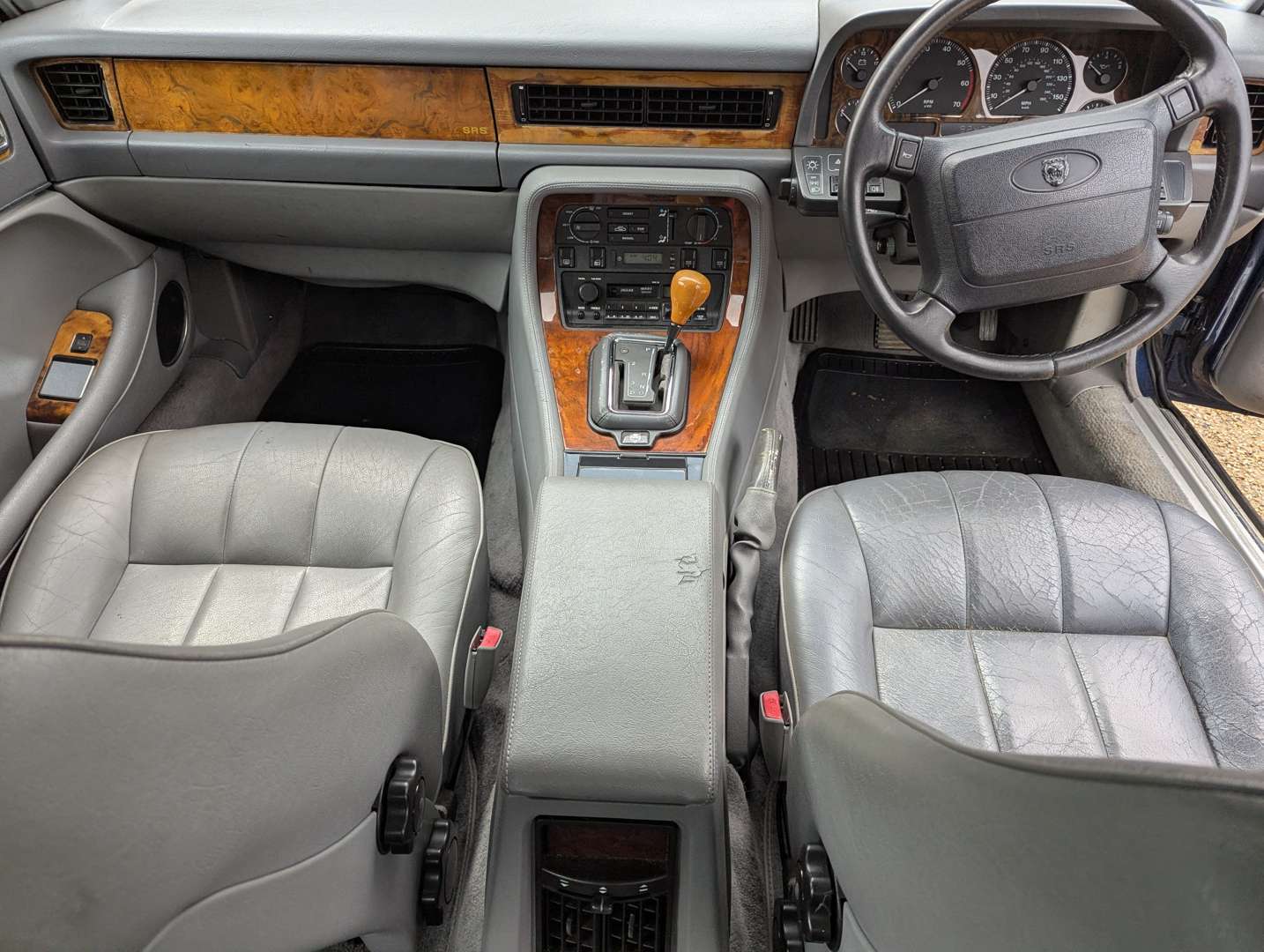 <p>1994 JAGUAR XJ6 GOLD AUTO</p>