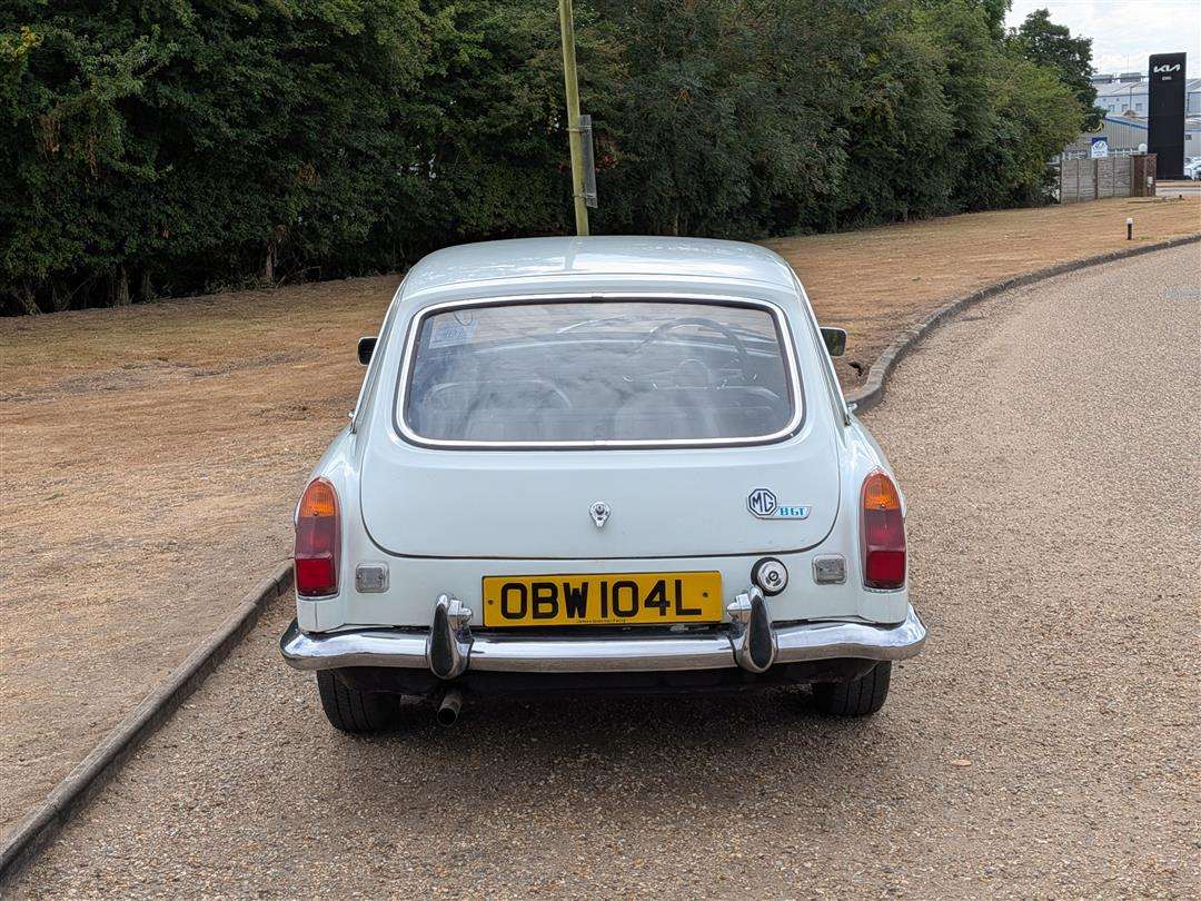 <p>1973 MG B GT AUTO</p>