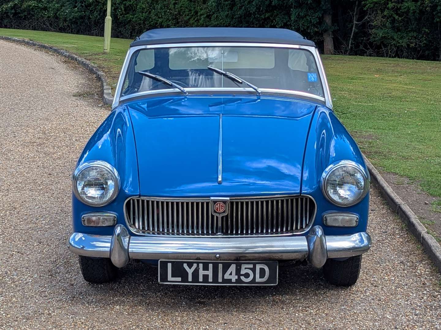 <p>1966 MG MIDGET</p>