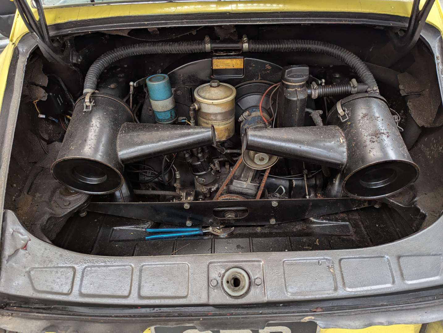 <p>1965 PORSCHE 912 LHD</p>