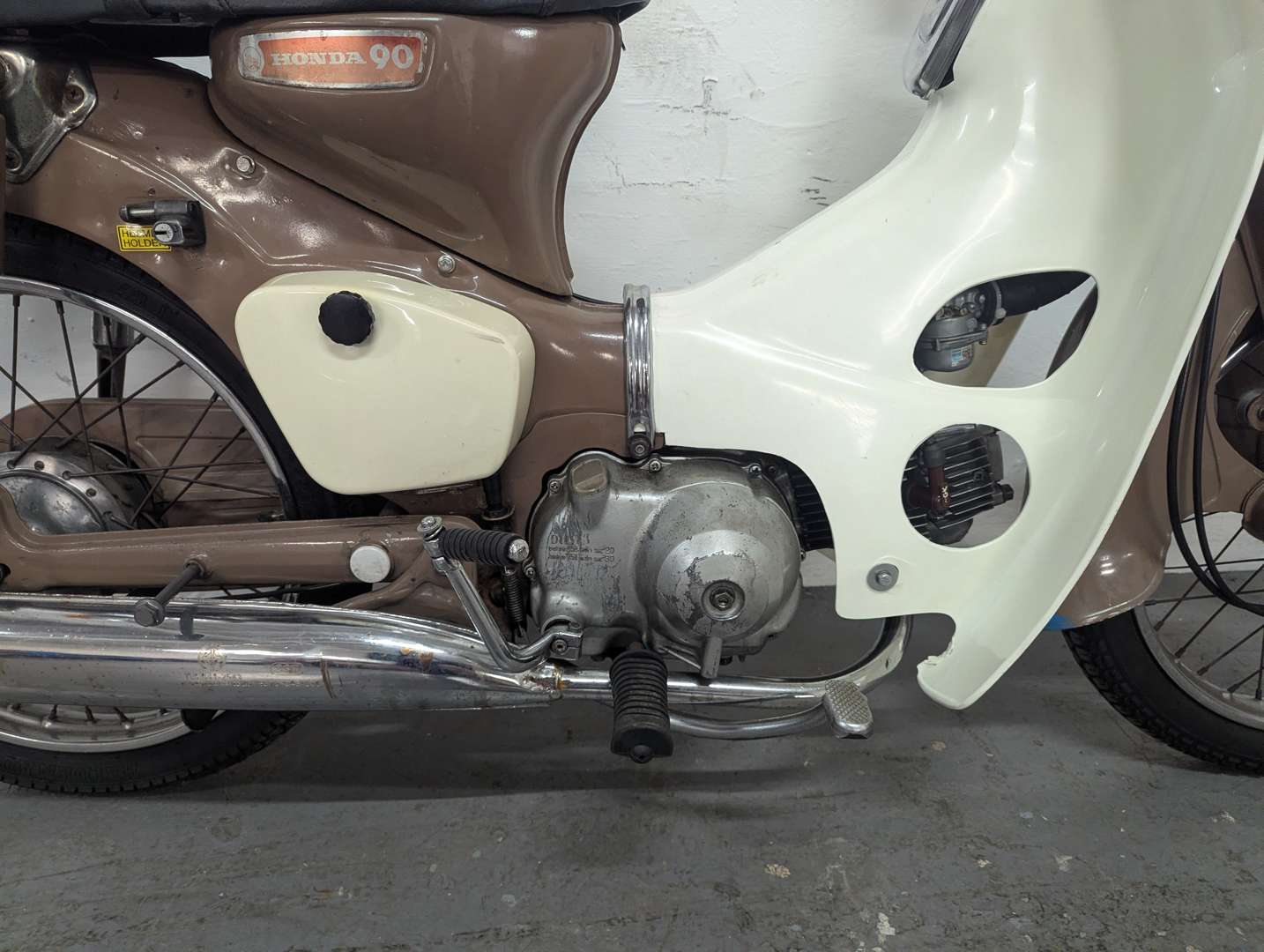 <p>1973 HONDA C90</p>