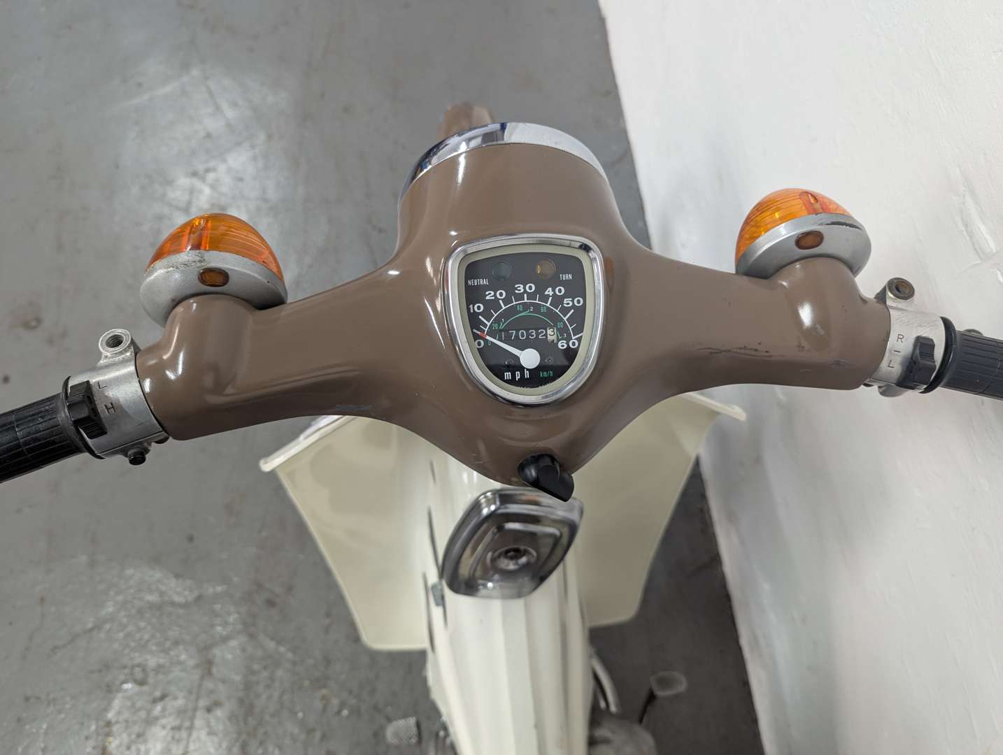 <p>1973 HONDA C90</p>