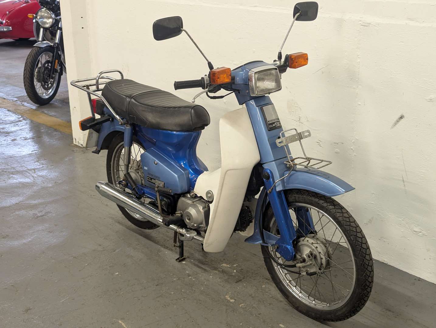 <p>1997 HONDA C90M</p>