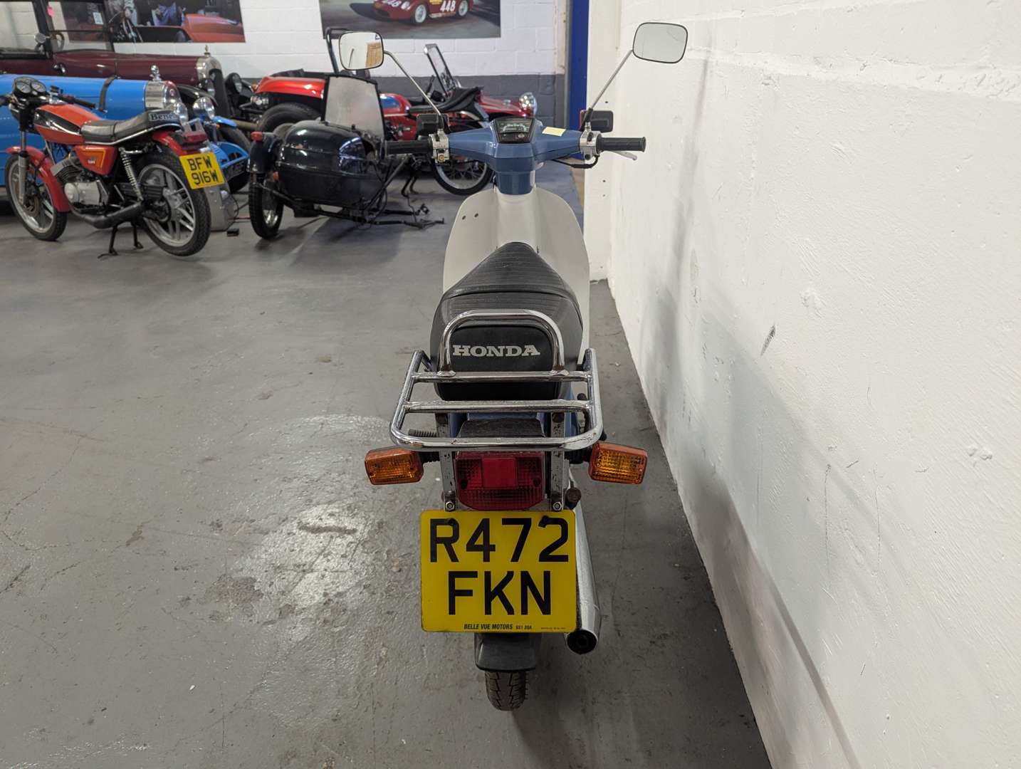 <p>1997 HONDA C90M</p>