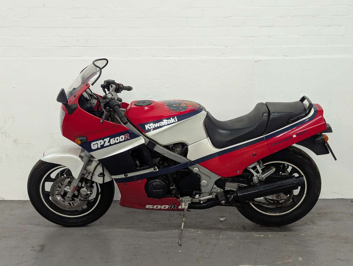<p>1987 KAWASAKI GPZ600R</p>