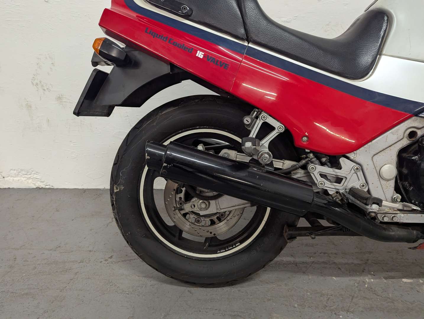 <p>1987 KAWASAKI GPZ600R</p>