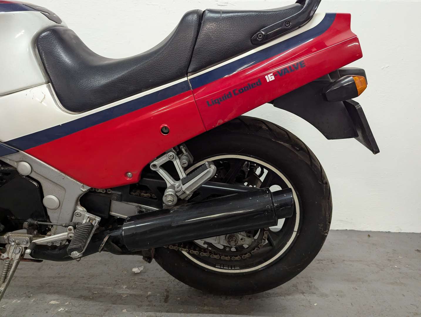 <p>1987 KAWASAKI GPZ600R</p>