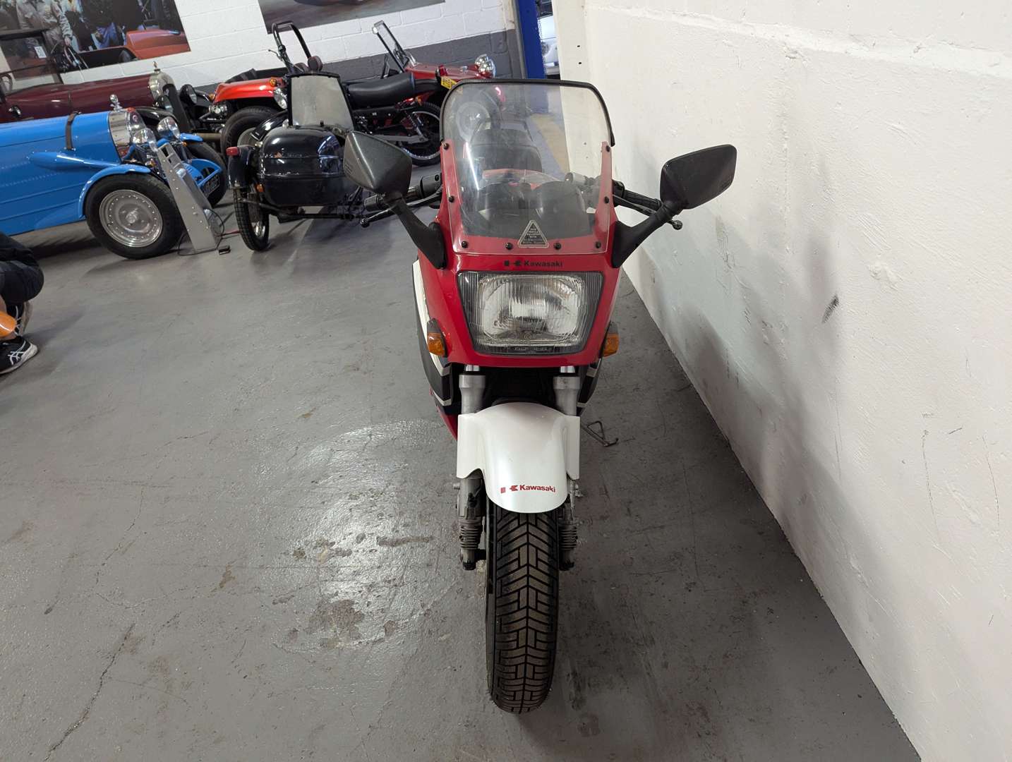 <p>1987 KAWASAKI GPZ600R</p>