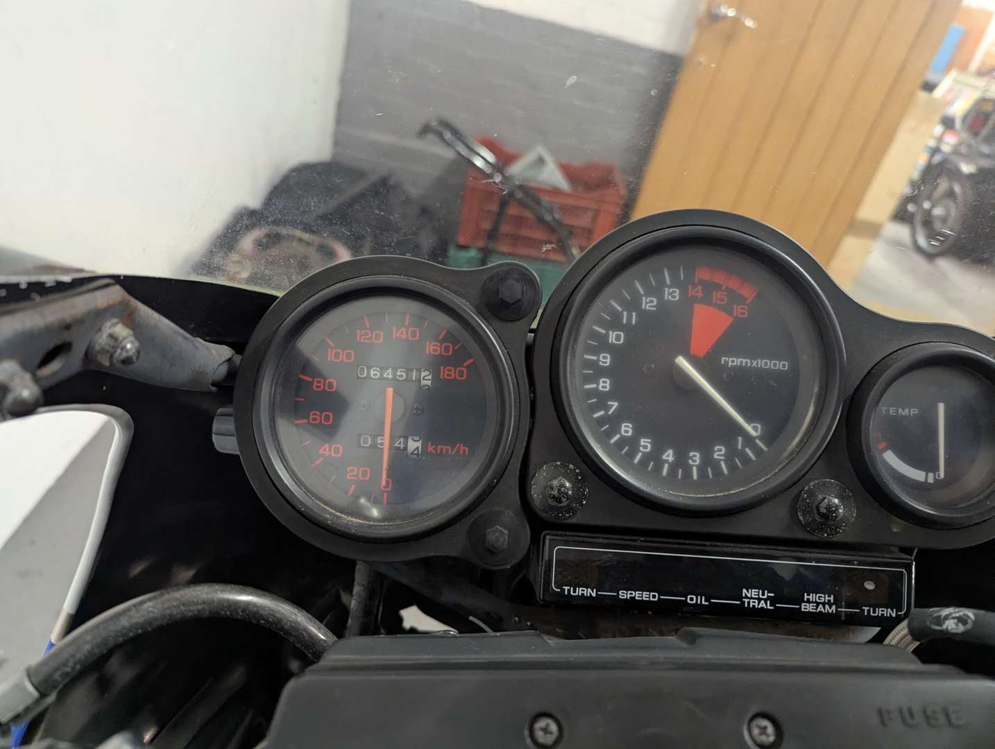 <p>1991 HONDA VFR400 NC24</p>