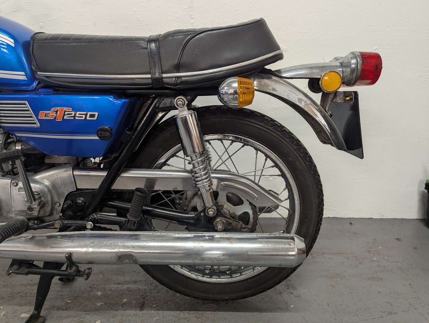 <p>1975 SUZUKI GT250 RAM AIR</p>