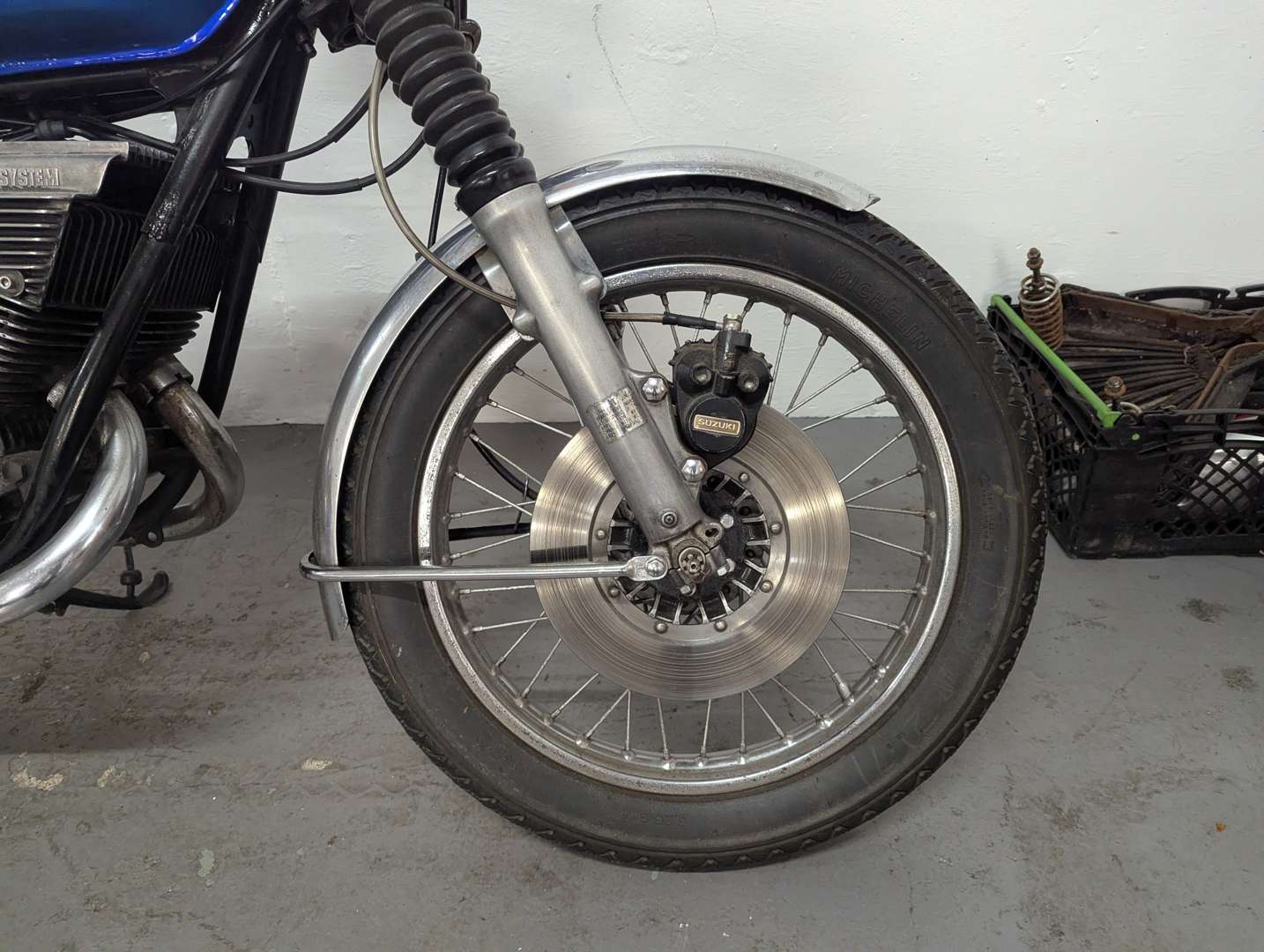 <p>1975 SUZUKI GT250 RAM AIR</p>