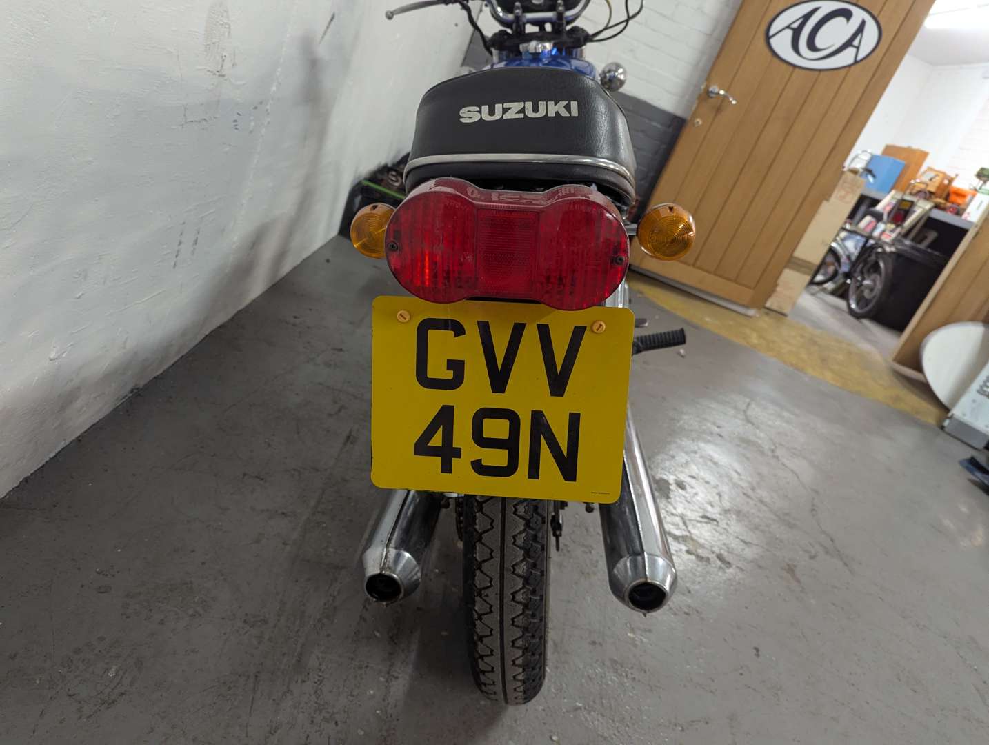<p>1975 SUZUKI GT250 RAM AIR</p>