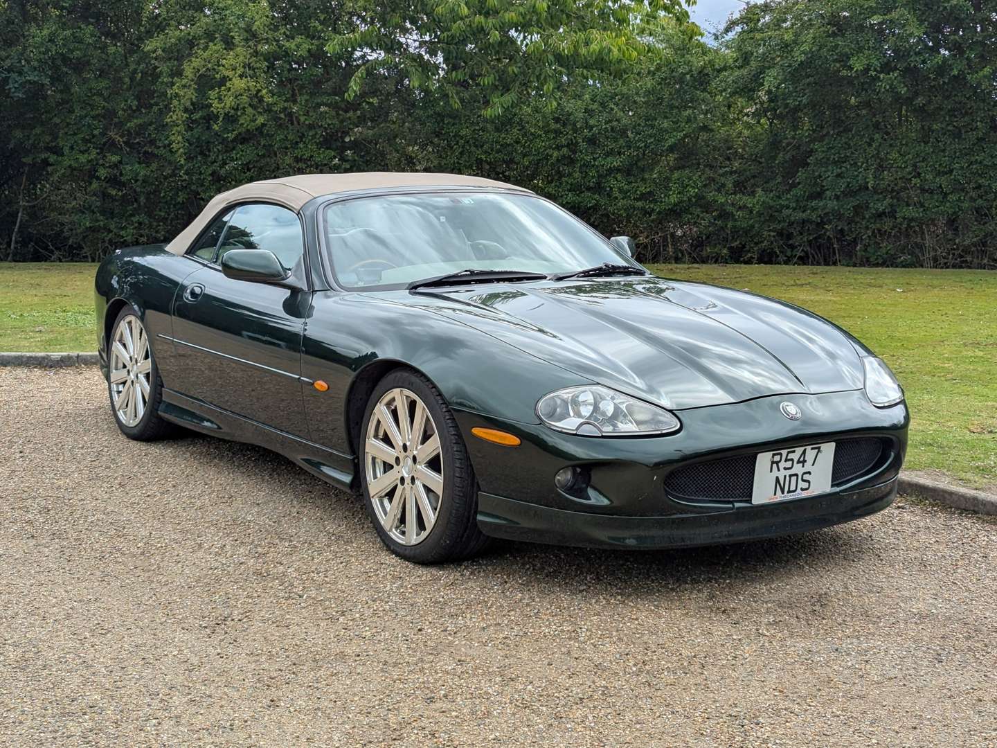 <p>1997 JAGUAR XK8 4.0 CONVERTIBLE</p>
