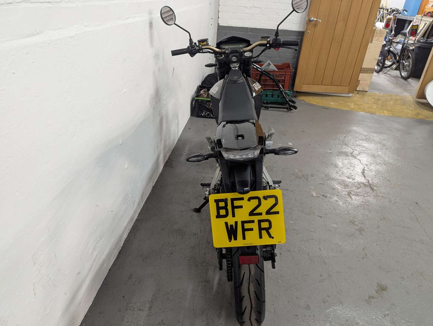 <p>2002 ARTISAN ES1-PRO ELECTRIC</p>