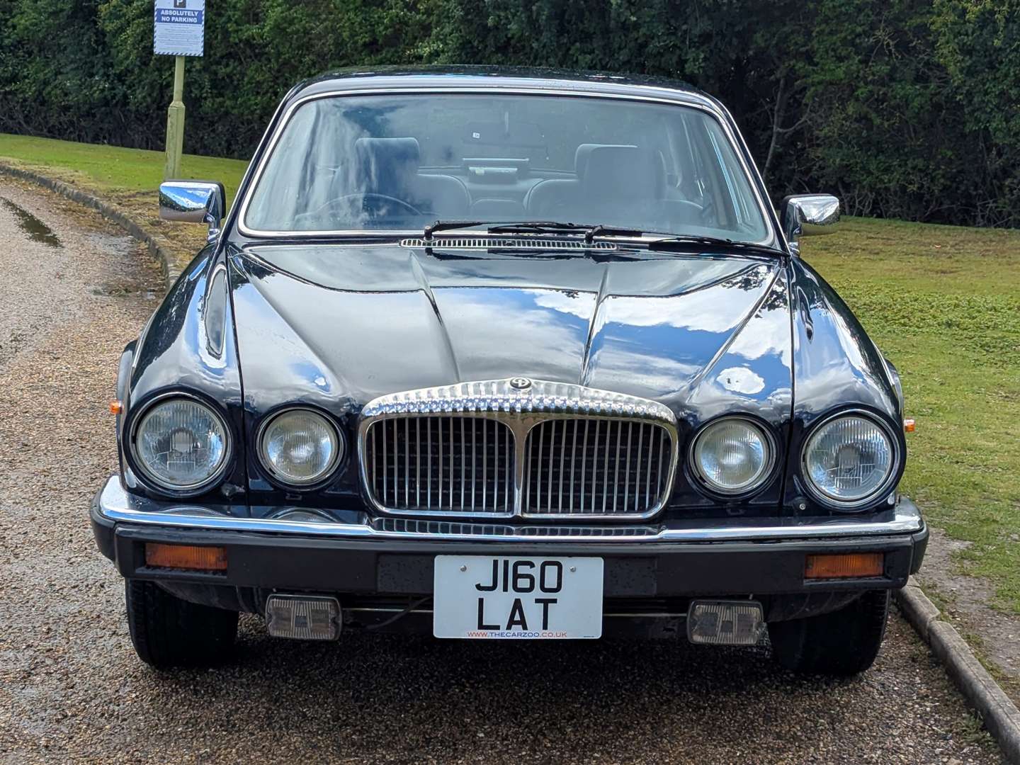 <p>1992 DAIMLER DOUBLE SIX V12 AUTO</p>