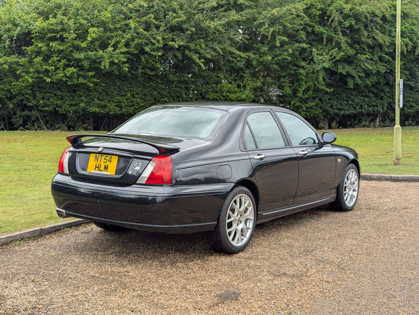 <p>2004 MG ZT 180</p>