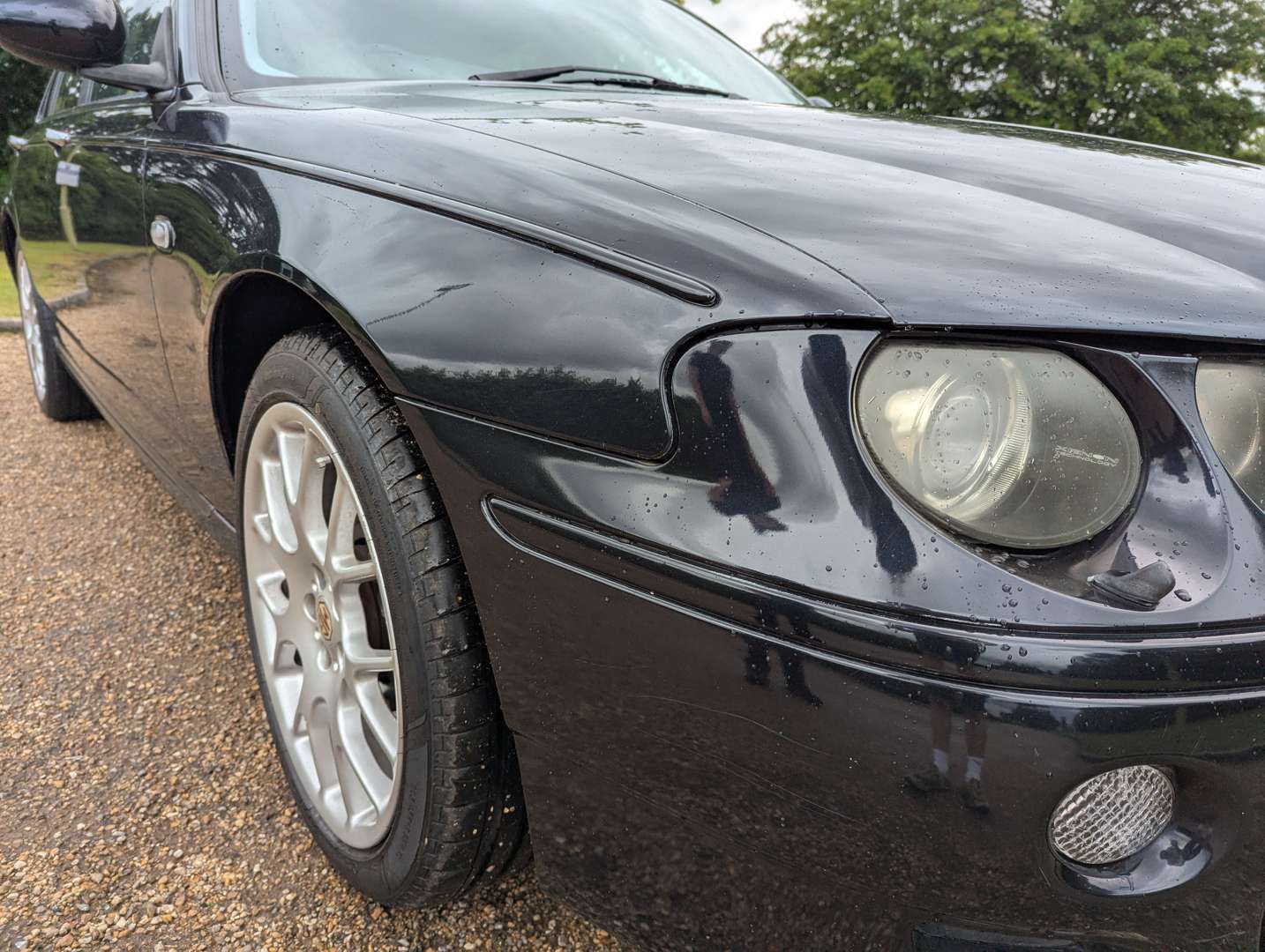 <p>2004 MG ZT 180</p>