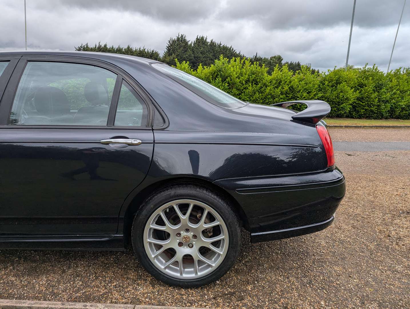 <p>2004 MG ZT 180</p>