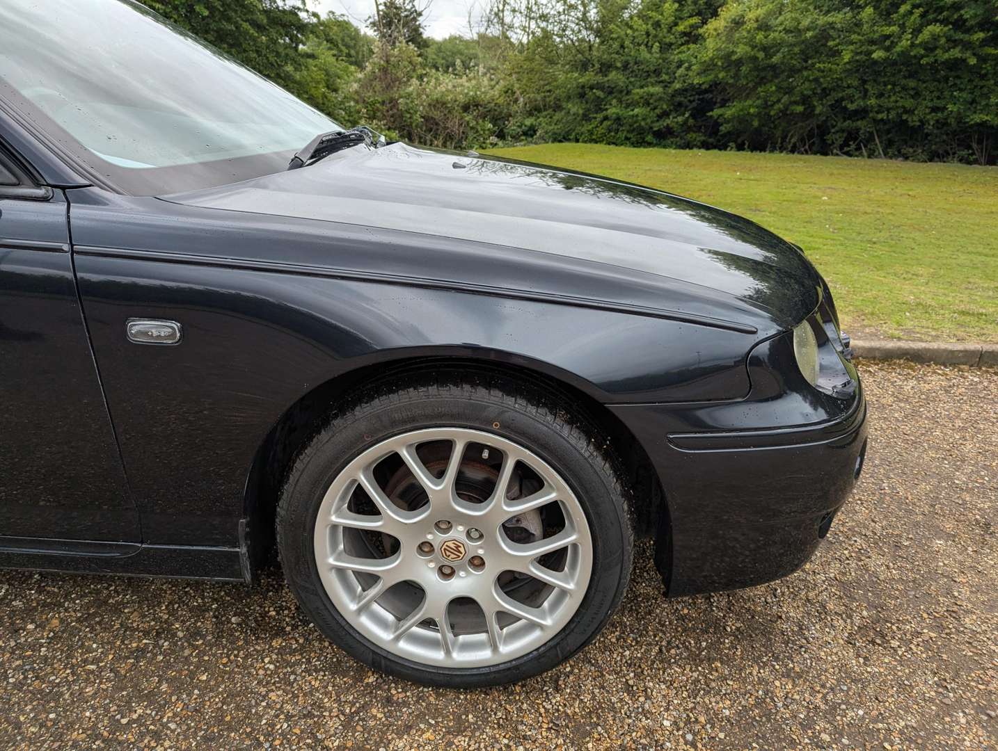 <p>2004 MG ZT 180</p>