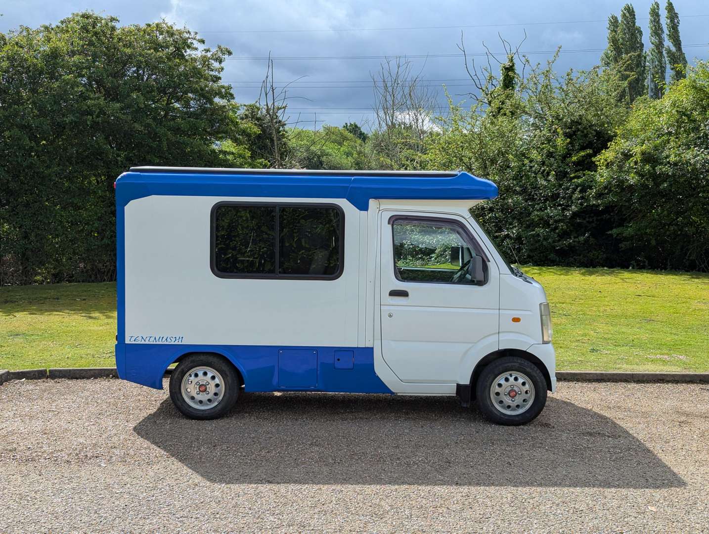 <p>2007 MAZDA SCRUM TENT MUSHI POP-TOP CAMPER</p>