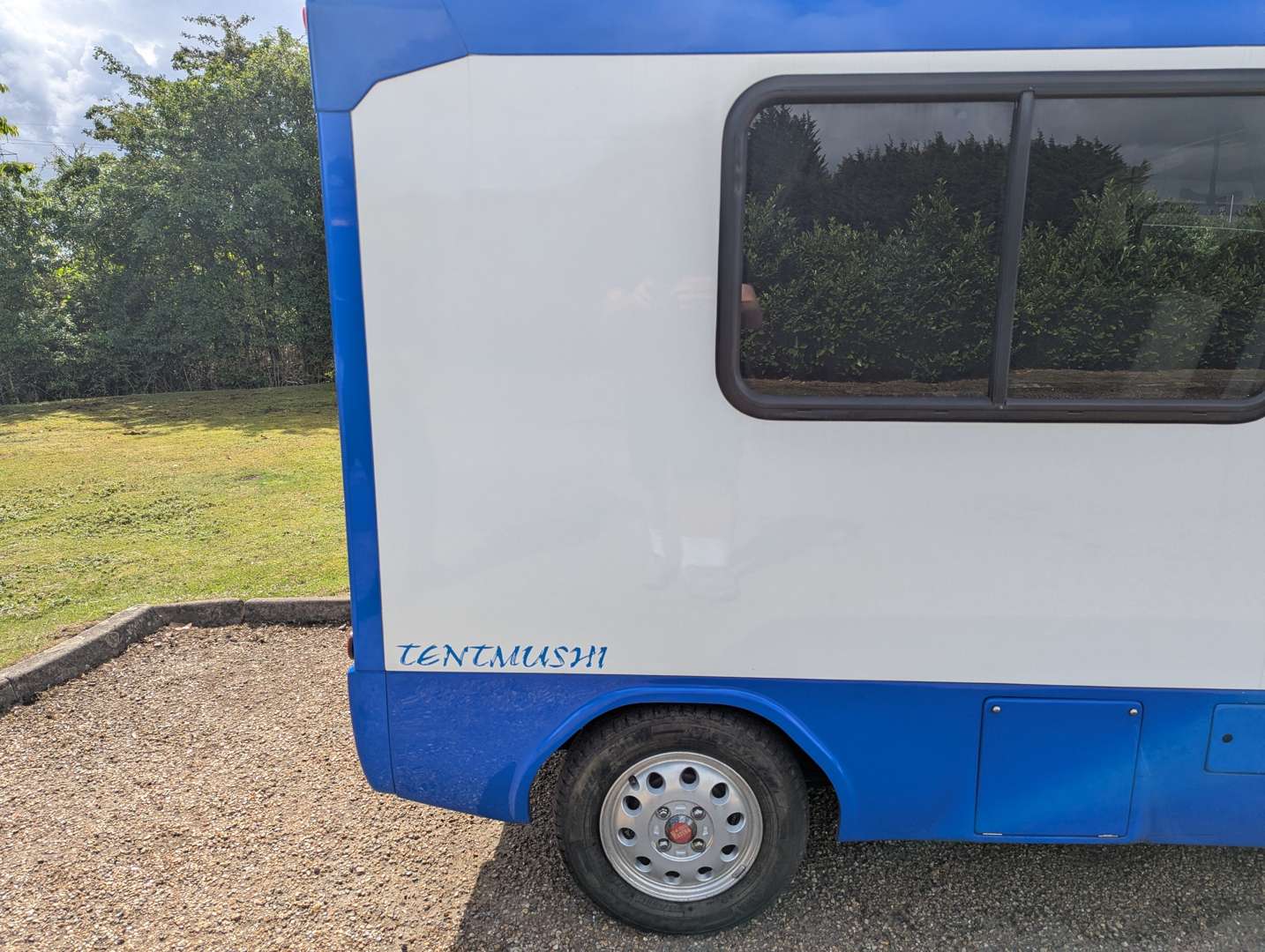 <p>2007 MAZDA SCRUM TENT MUSHI POP-TOP CAMPER</p>