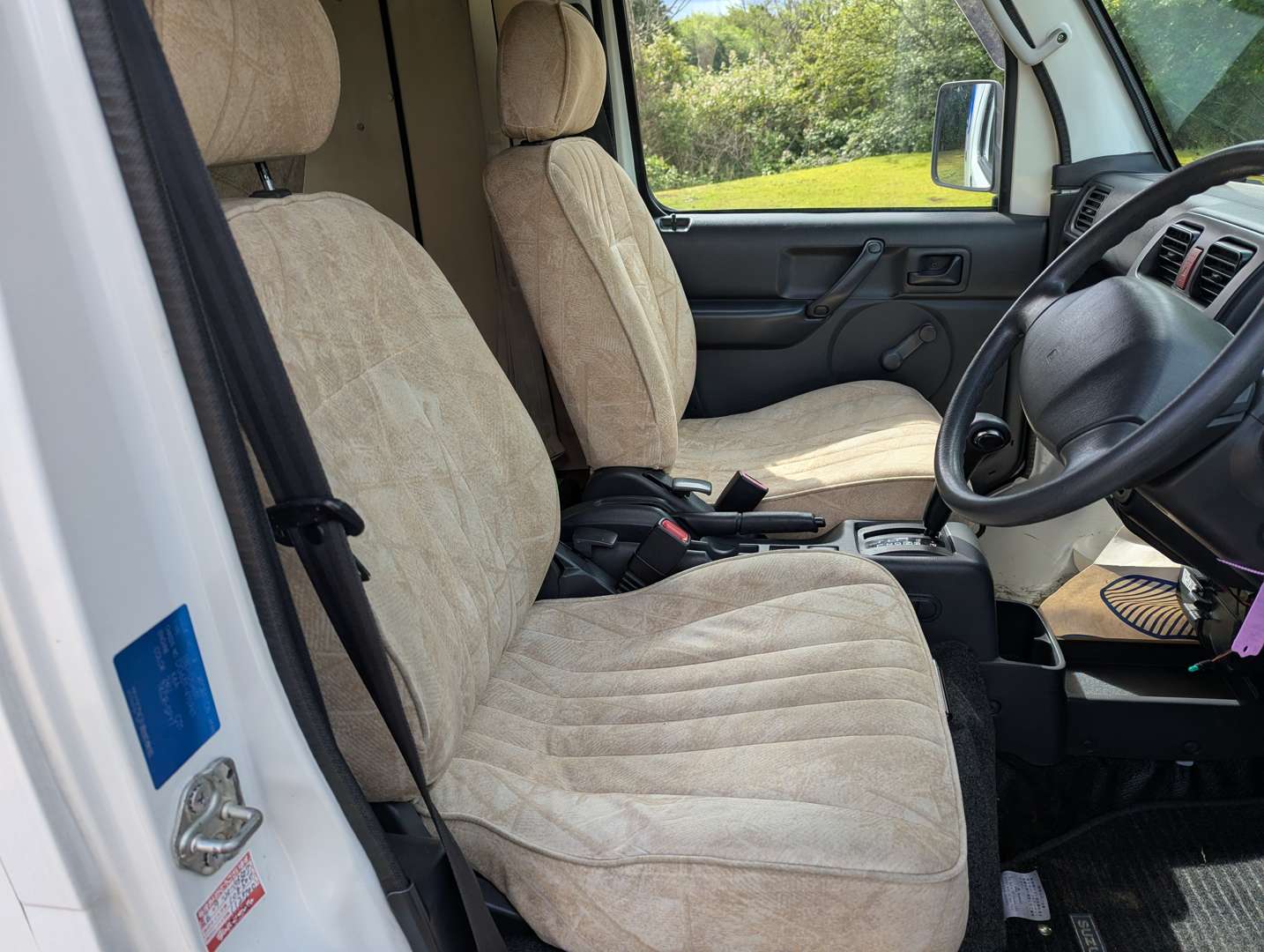 <p>2007 MAZDA SCRUM TENT MUSHI POP-TOP CAMPER</p>