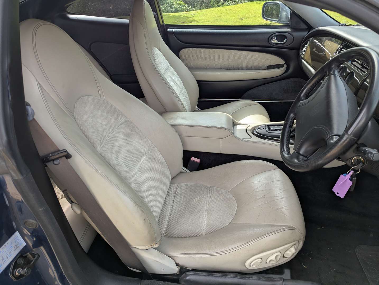 <p>1997 JAGUAR XK8 4.0 AUTO</p>