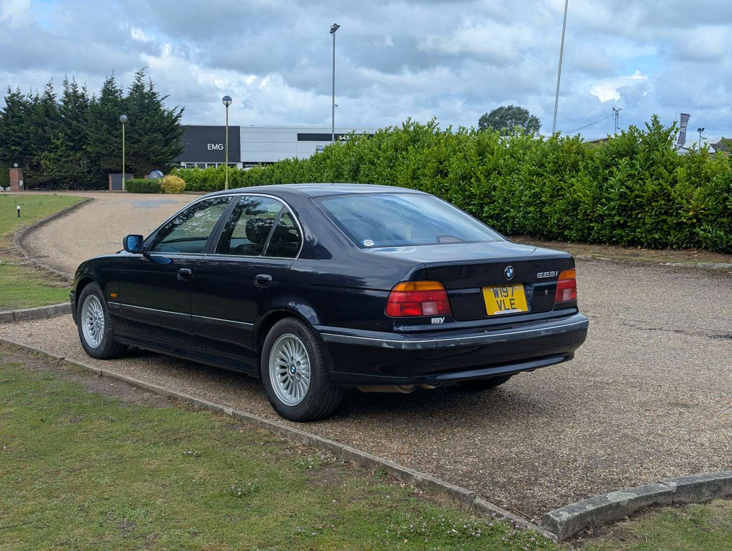 <p>2000 BMW 528I E39</p>