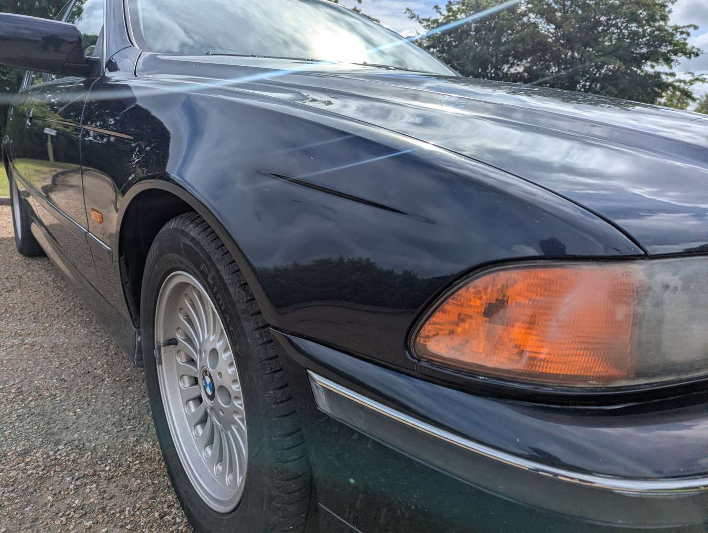 <p>2000 BMW 528I E39</p>