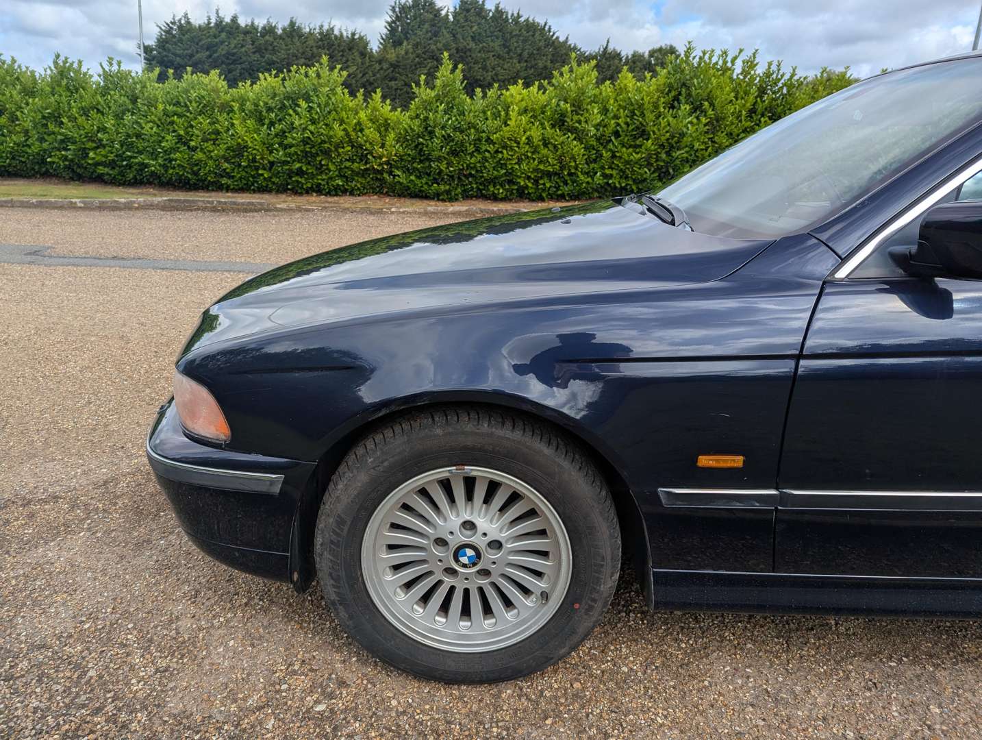 <p>2000 BMW 528I E39</p>