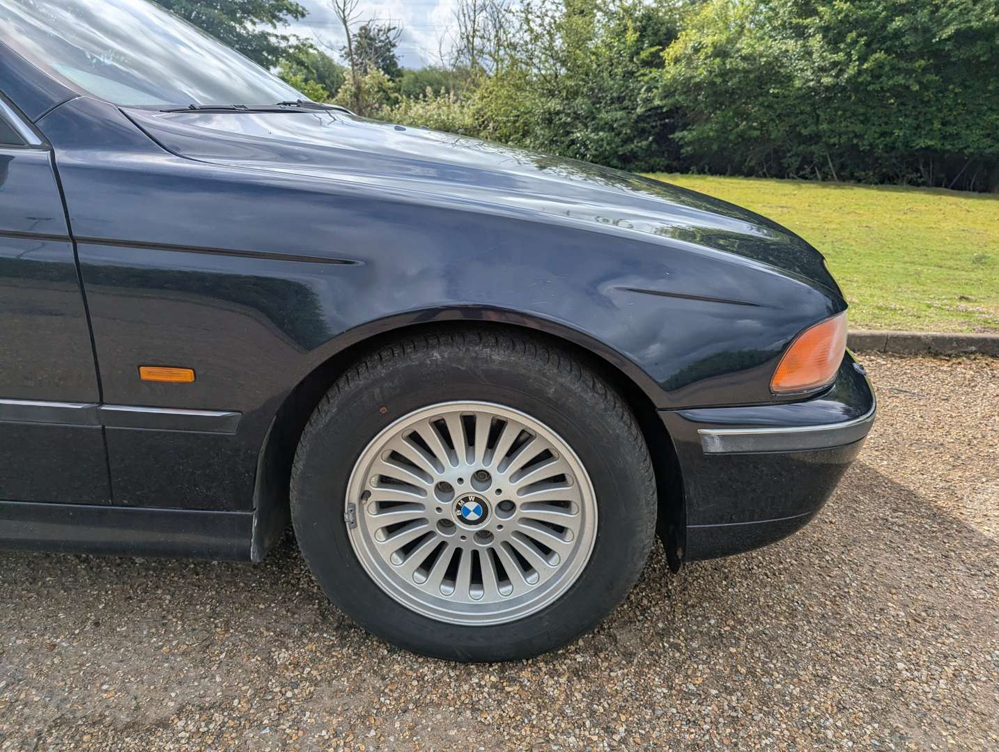 <p>2000 BMW 528I E39</p>