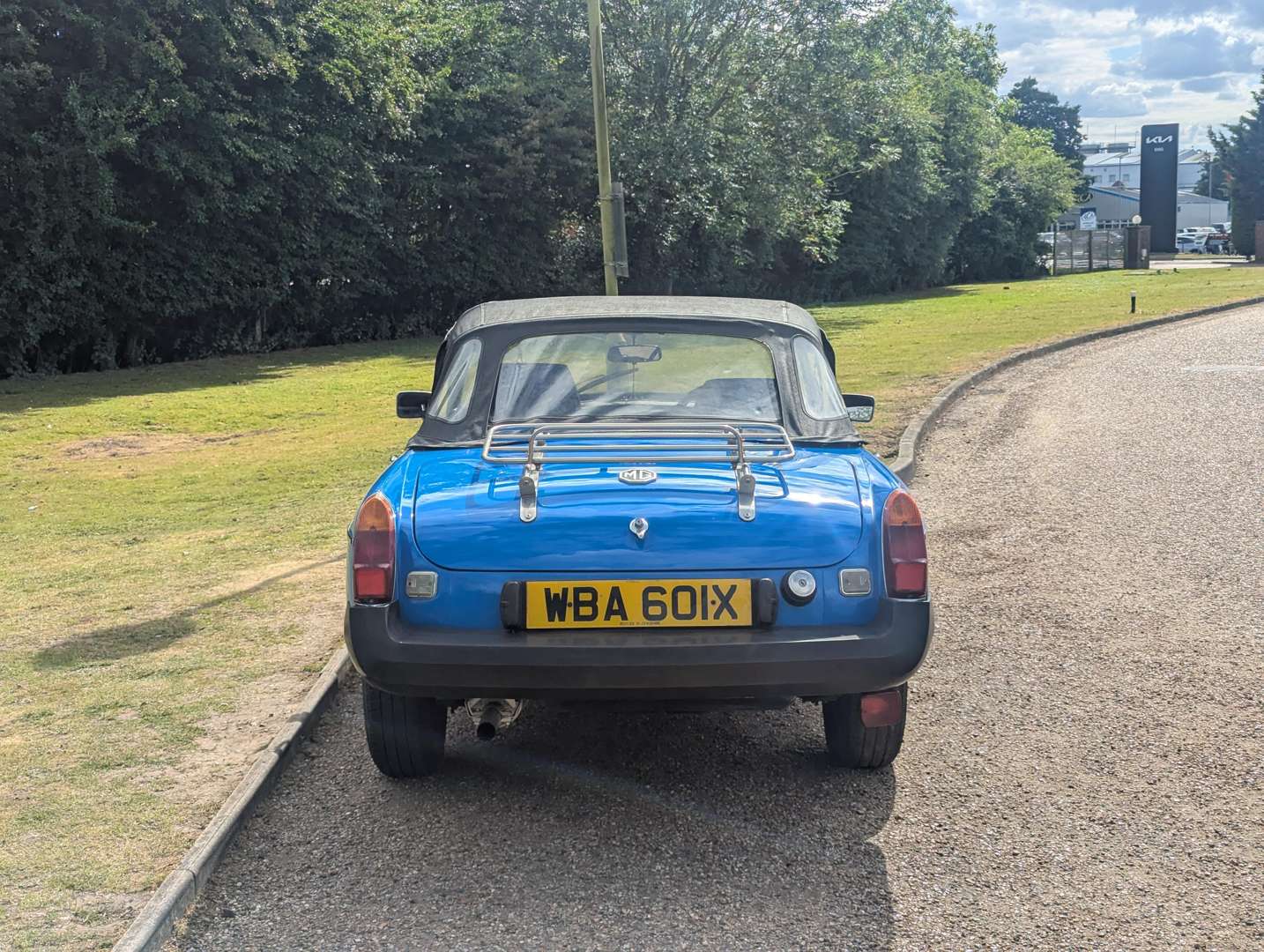 <p>1982 MG B ROADSTER</p>