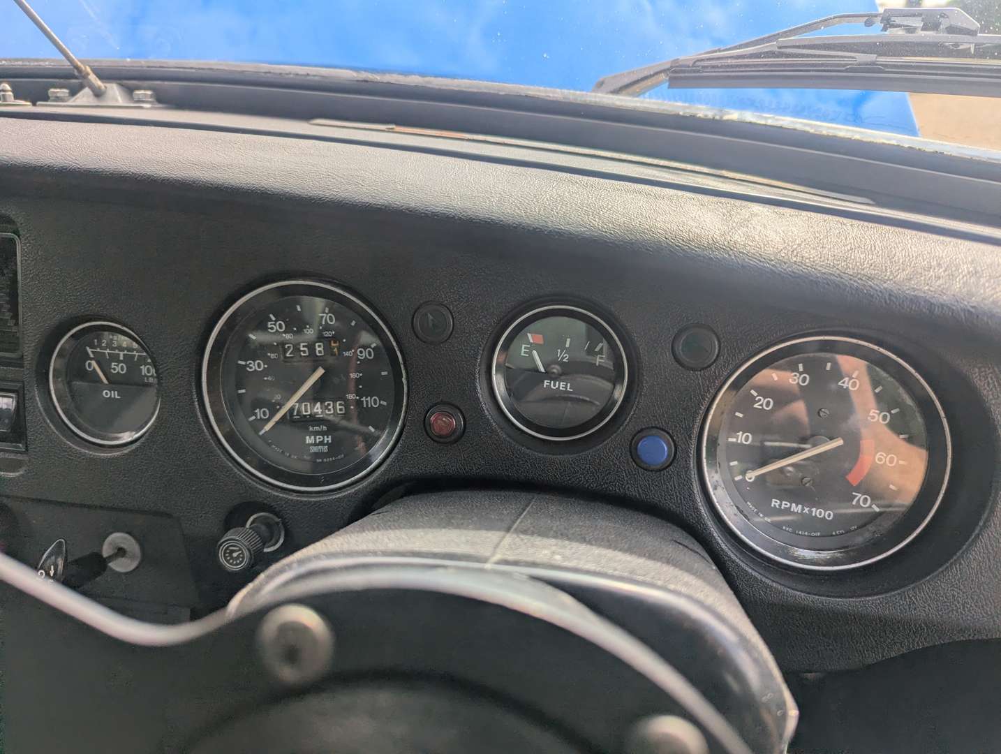 <p>1982 MG B ROADSTER</p>