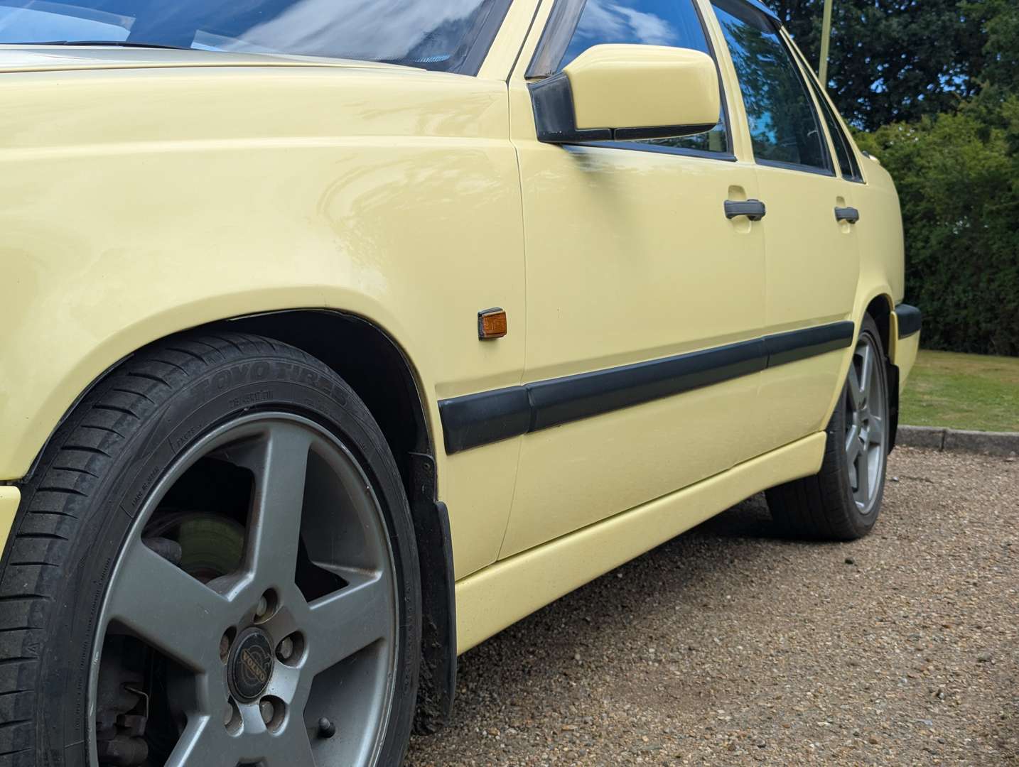<p>1995 VOLVO T5 850</p>