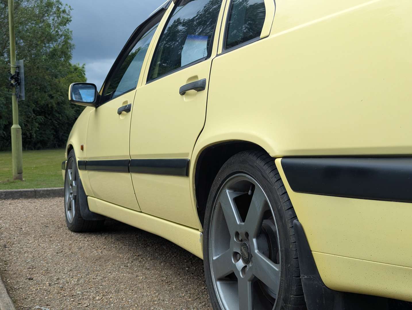 <p>1995 VOLVO T5 850</p>