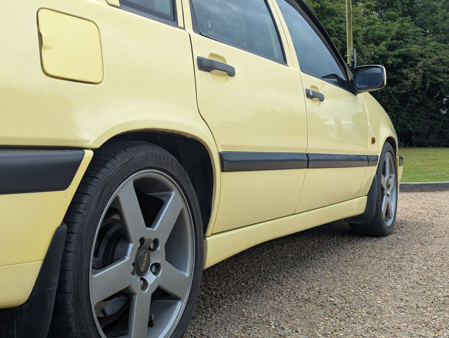 <p>1995 VOLVO T5 850</p>