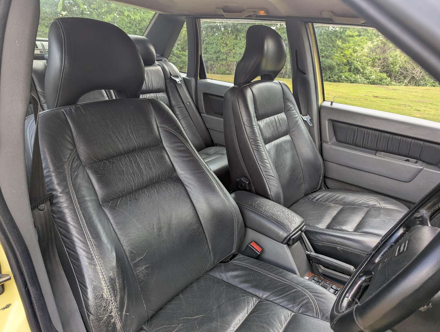 <p>1995 VOLVO T5 850</p>