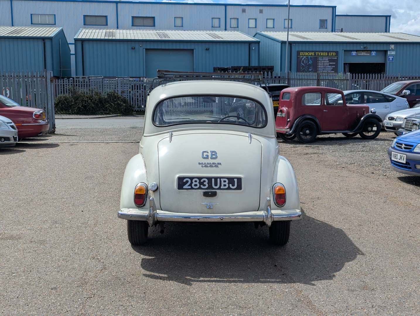 <p>1964 MORRIS MINOR 1000</p>