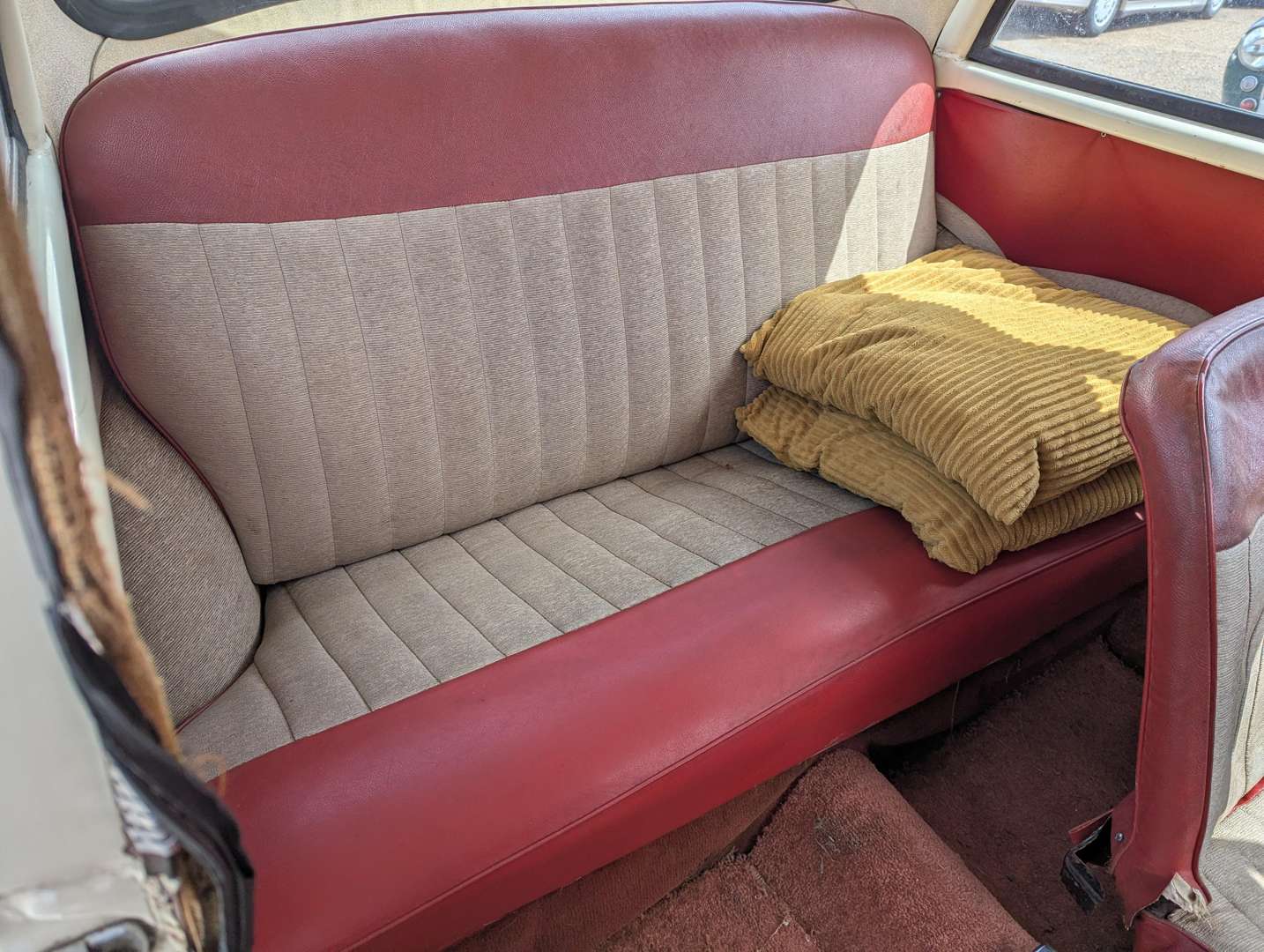 <p>1964 MORRIS MINOR 1000</p>