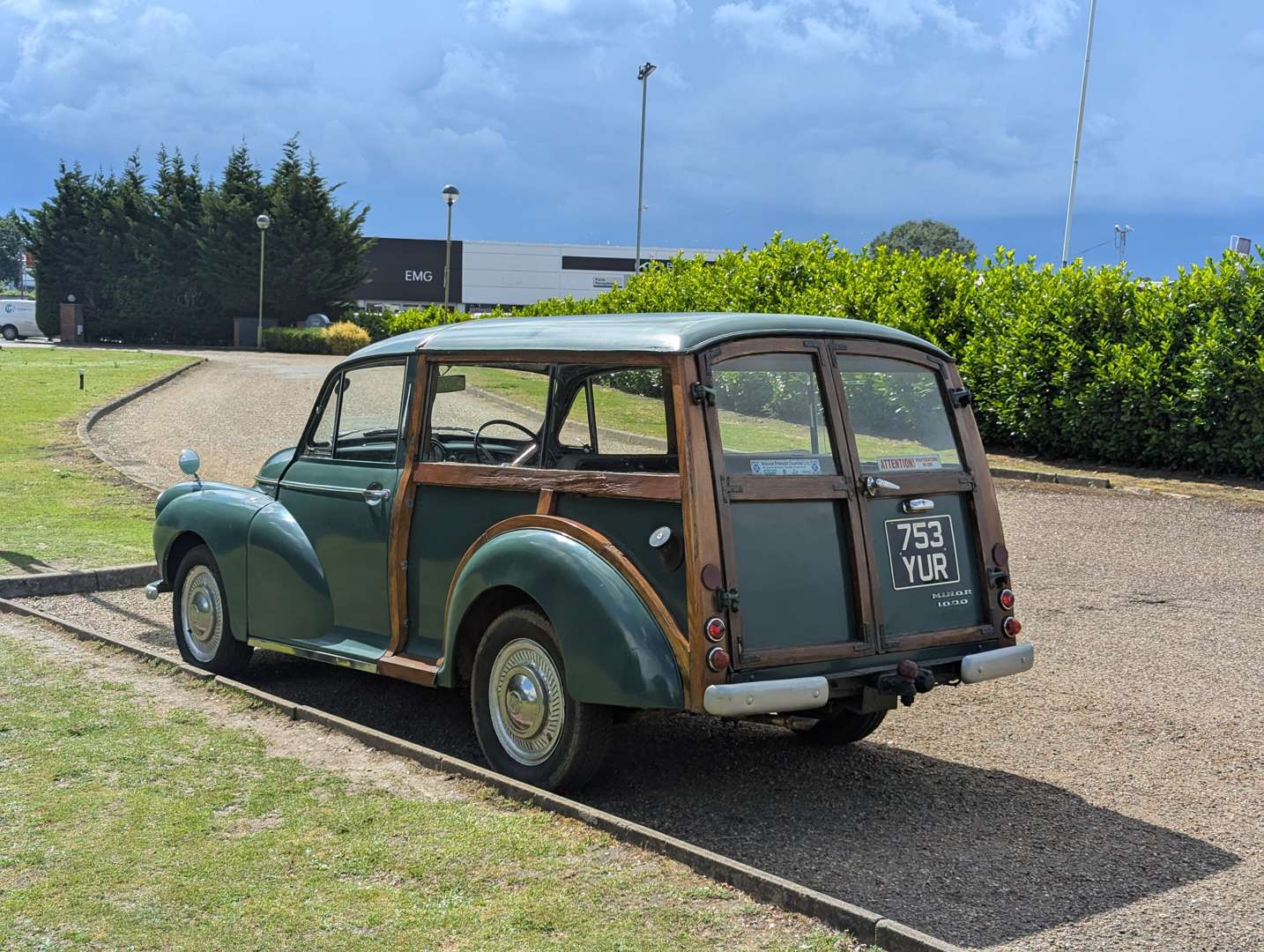 <p>1958 MORRIS MINOR TRAVELLER</p>