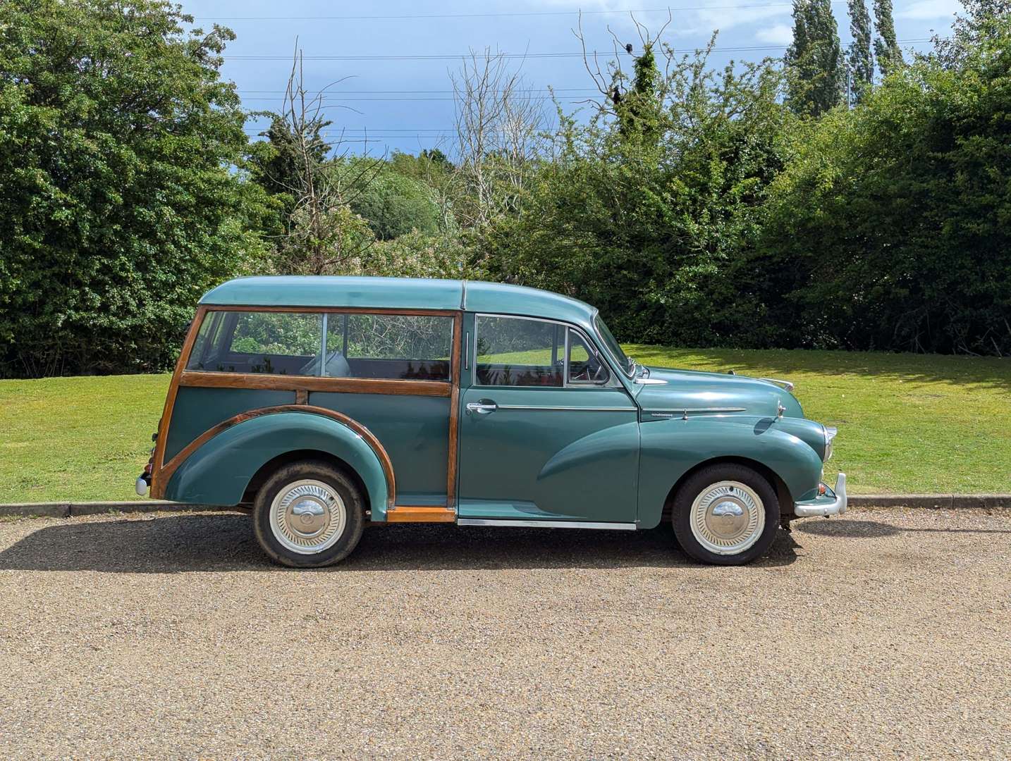 <p>1958 MORRIS MINOR TRAVELLER</p>