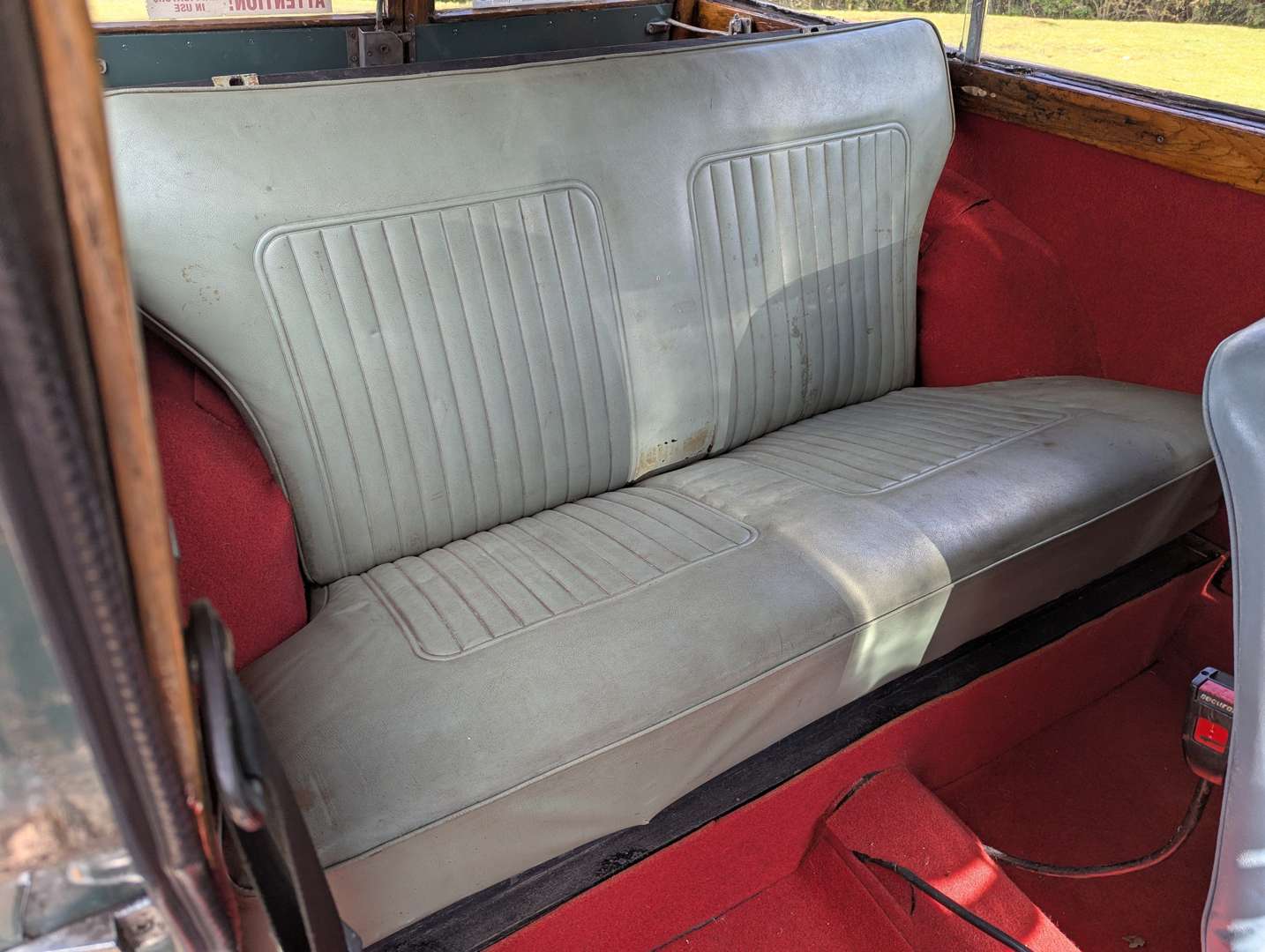 <p>1958 MORRIS MINOR TRAVELLER</p>