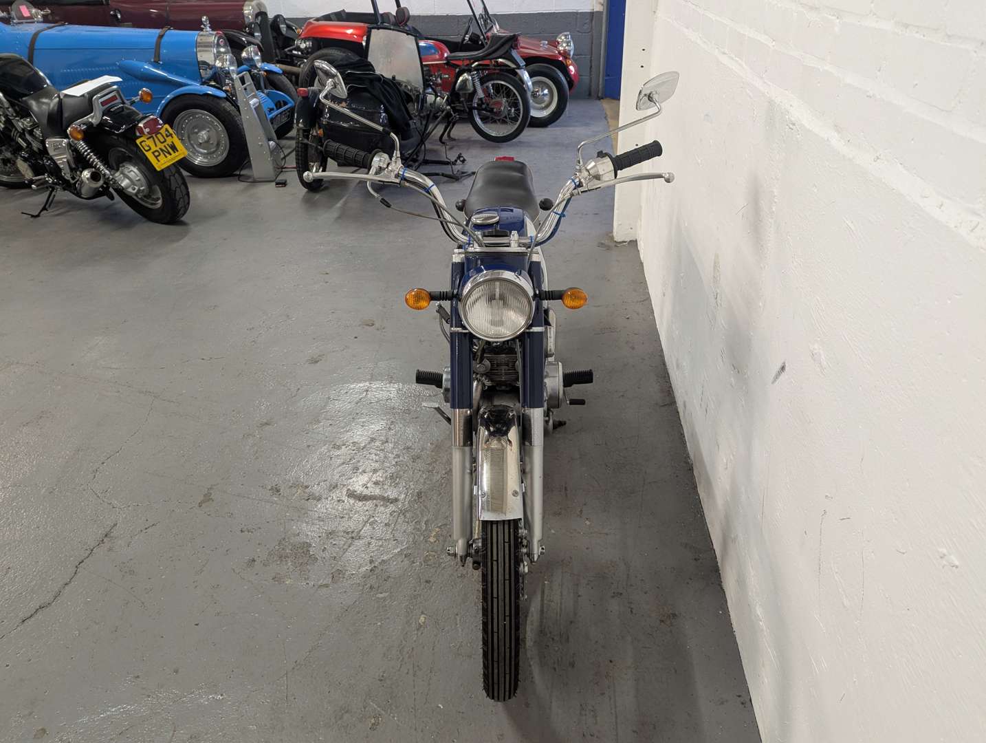 <p>1966 HONDA CB160</p>