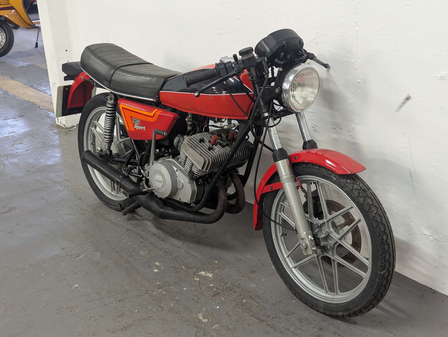 <p>1981 BENELLI 125 T SPORT</p>