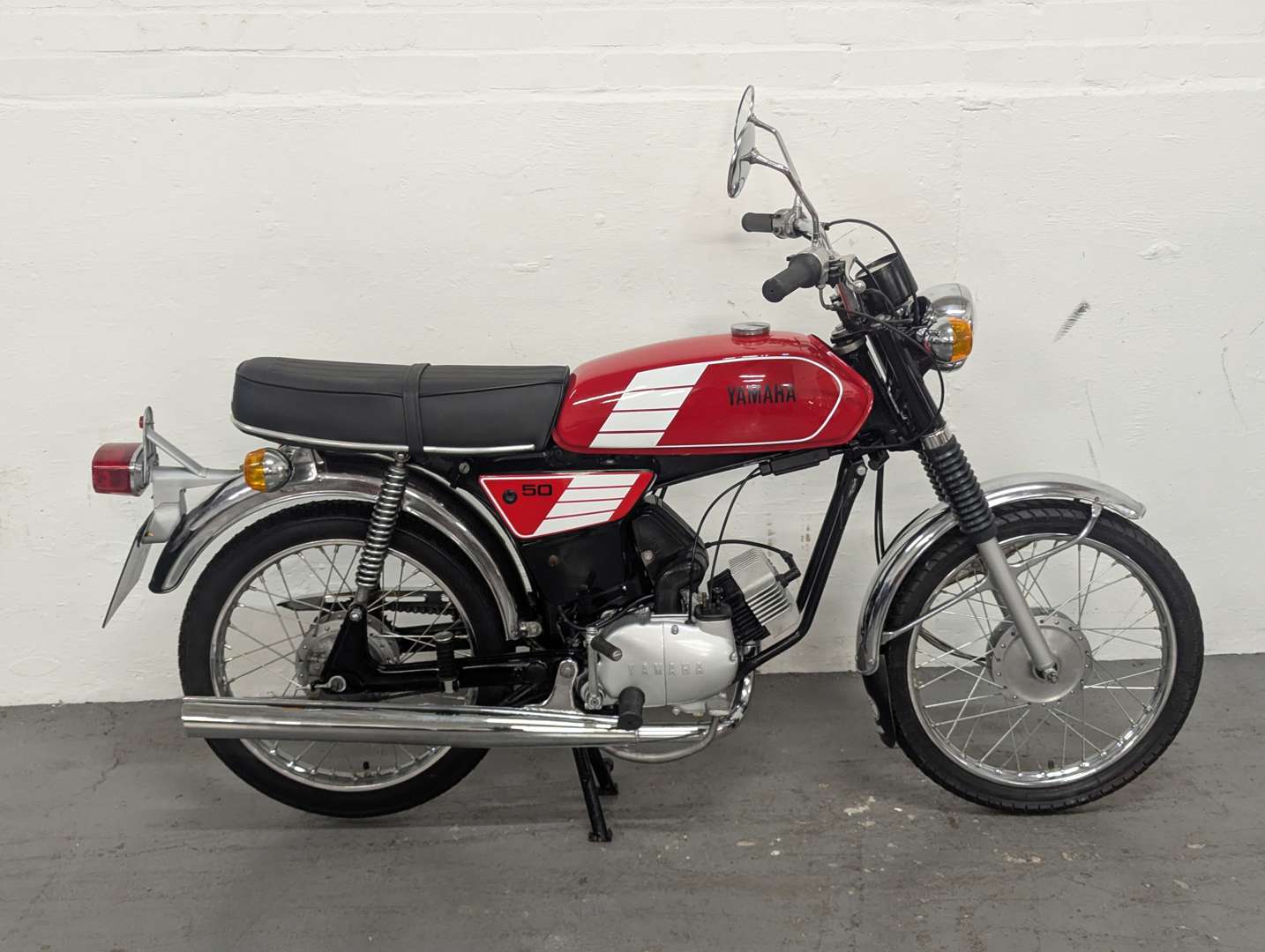 <p>1990 YAMAHA FS1E</p>