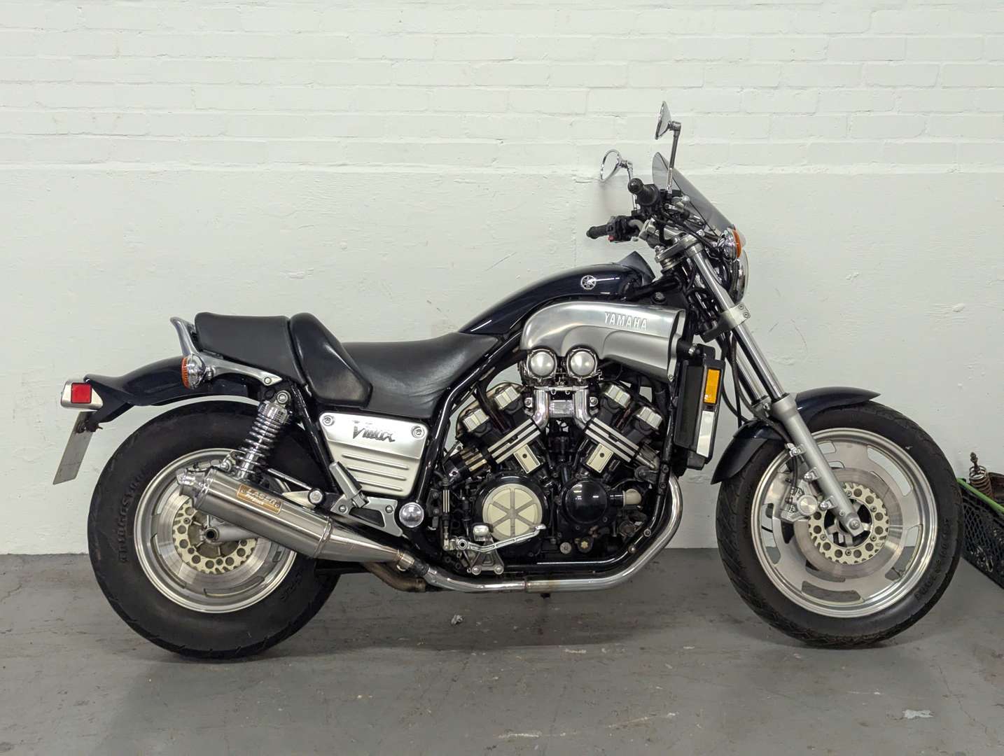 <p>1990 YAMAHA VMAX 1200</p>