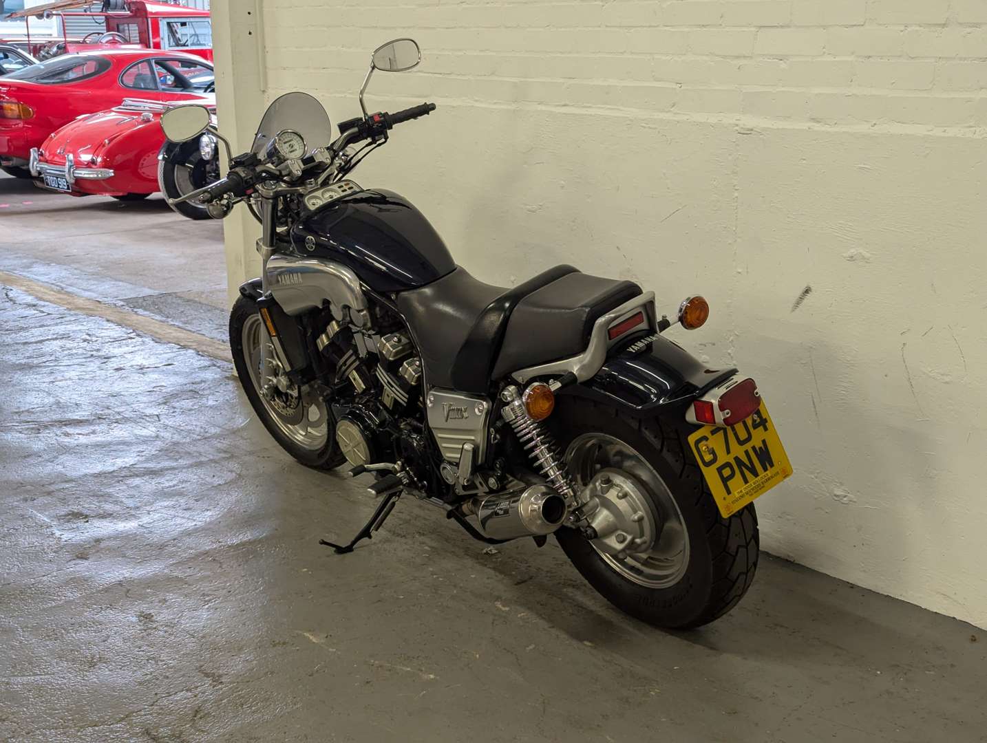 <p>1990 YAMAHA VMAX 1200</p>