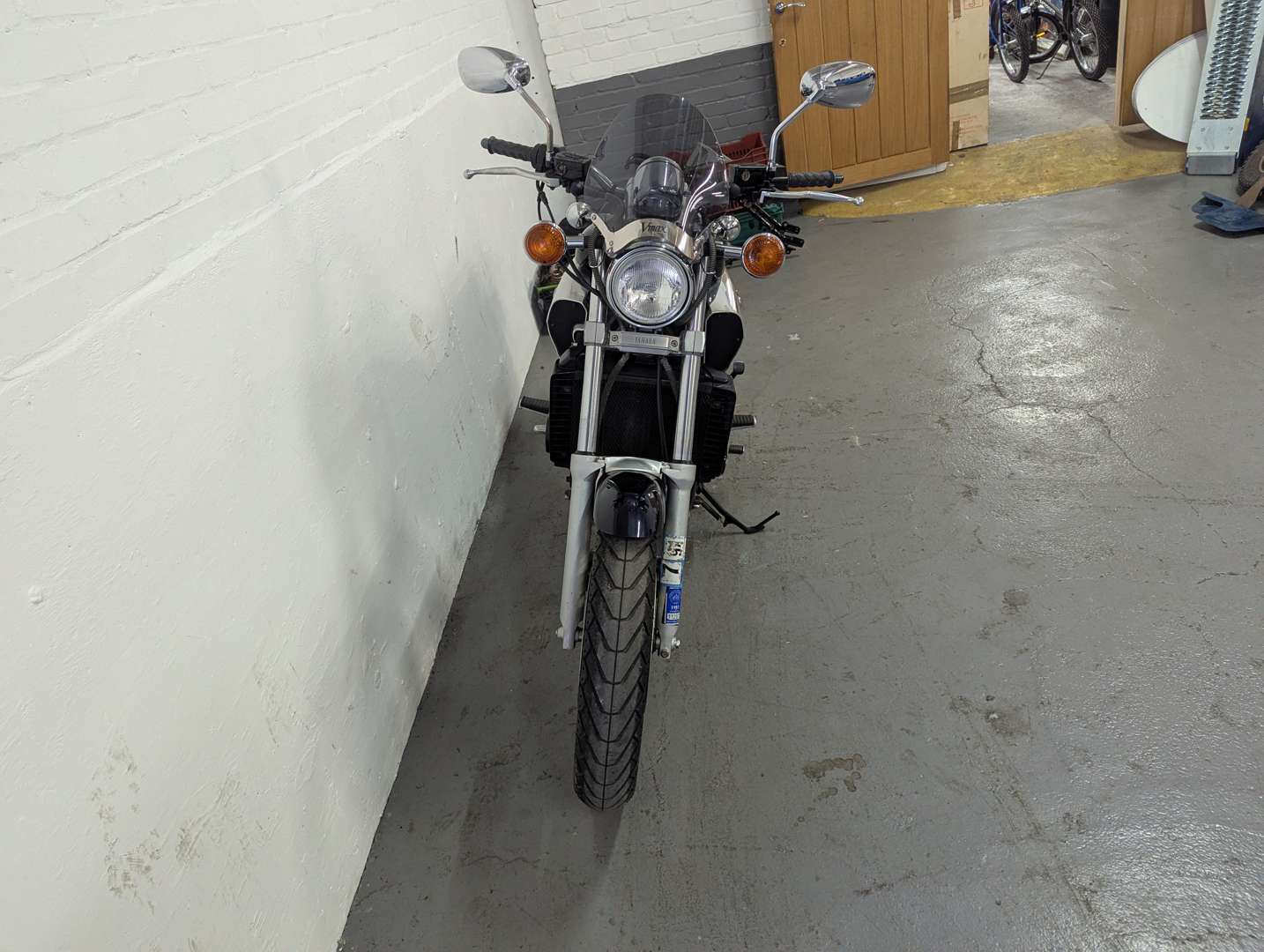 <p>1990 YAMAHA VMAX 1200</p>