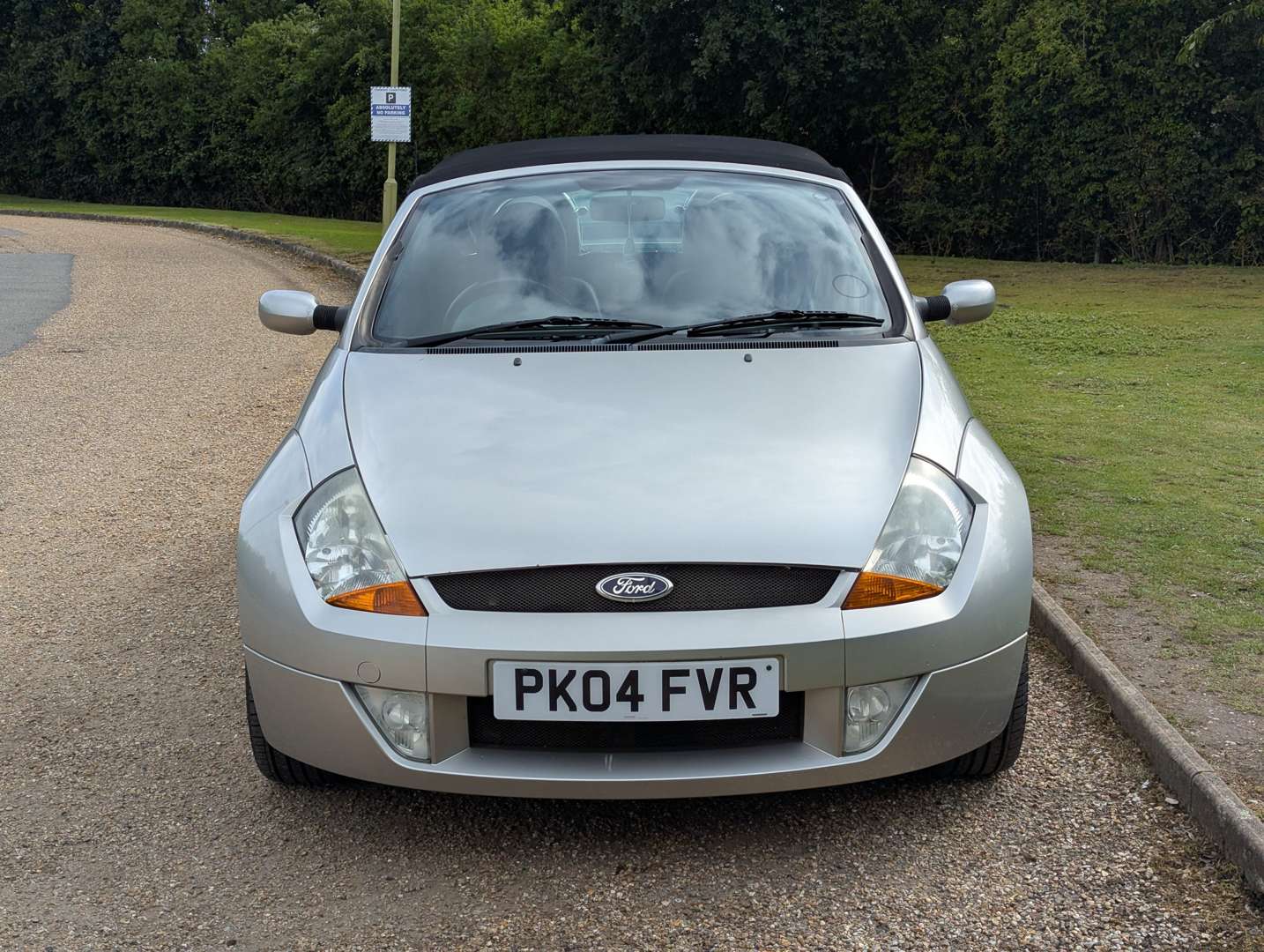 <p>2004 FORD STREET KA LUXURY</p>