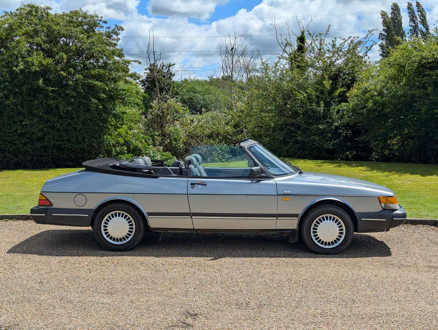 <p>1991 SAAB 900I 16V CONVERTIBLE</p>